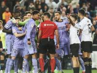 开云下载-瓦伦西亚士气低迷，连续失球成隐忧的简单介绍