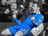 开云体育-F1年度争冠之夜，布伦森惊艳四座，一个被遗忘的名字如何改写赛车史