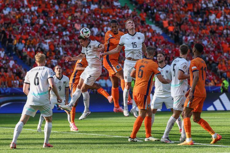 奥地利队顽强对抗成功晋级欧洲预选赛 奥地利队顽强对抗成功晋级欧洲预选赛