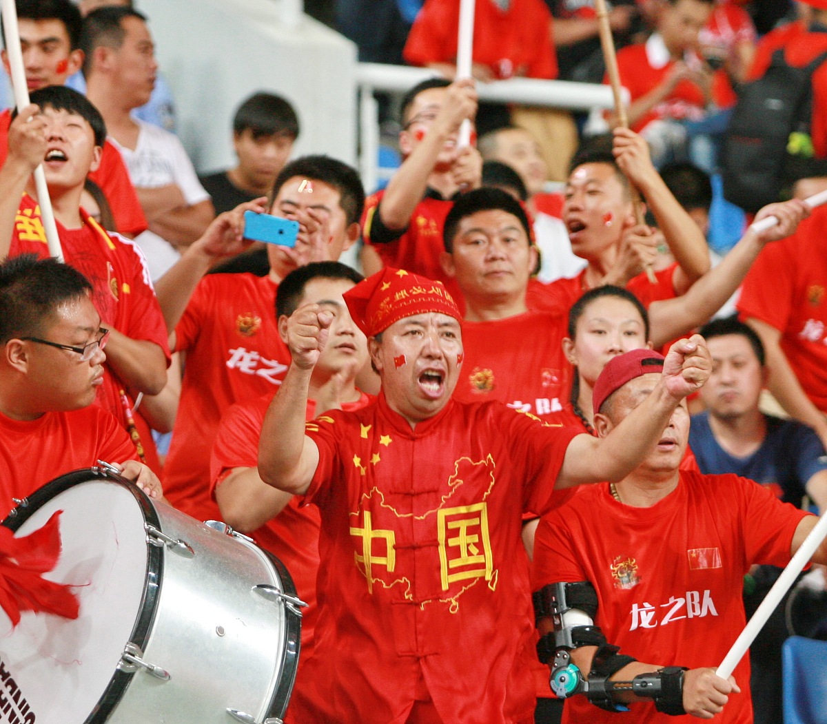 关于上海男篮队稳扎稳打备战，奋力拼搏为胜利努力的信息