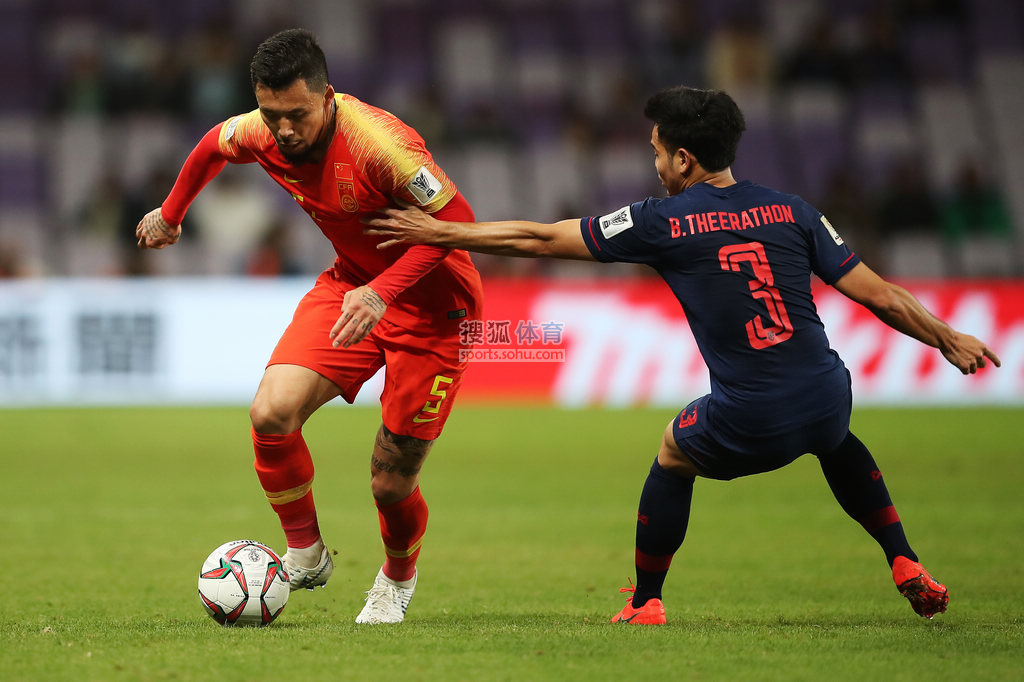 广岛三箭险胜,成功进军八强 广岛三箭险胜,成功进军八强