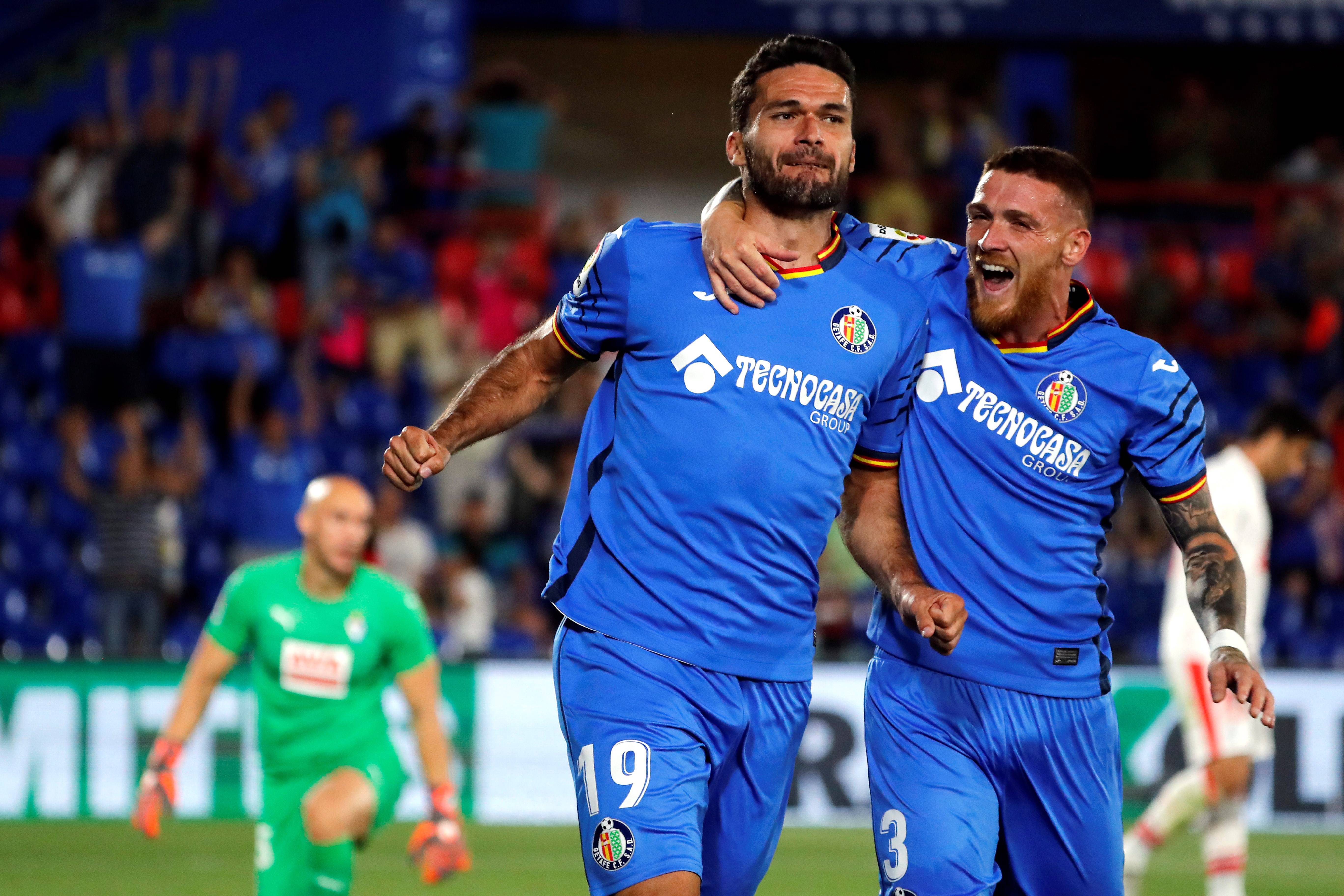 沃特福德狂胜对手，展现出色表现