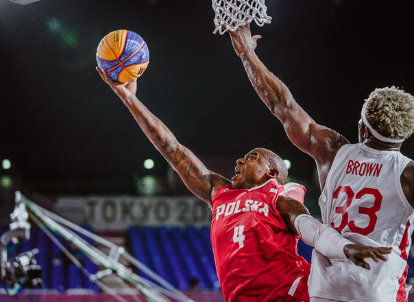 马拉加爆冷击败萨拉戈萨，主场实现逆转