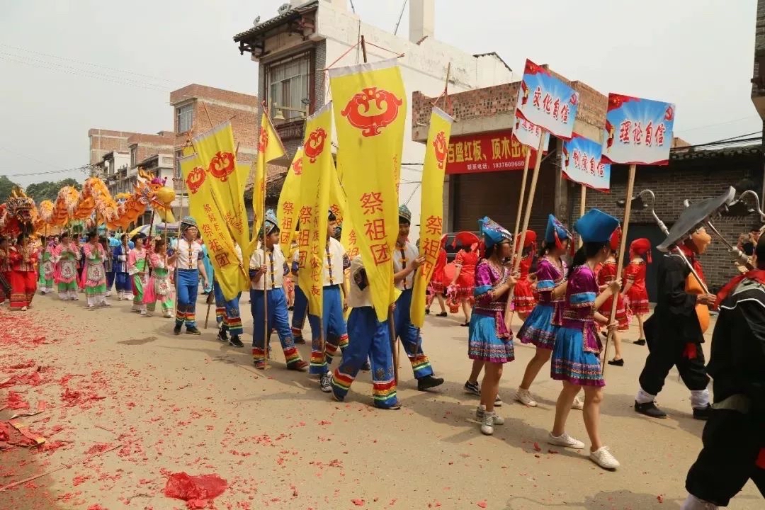 女选手创造历史成就传颂千秋的简单介绍