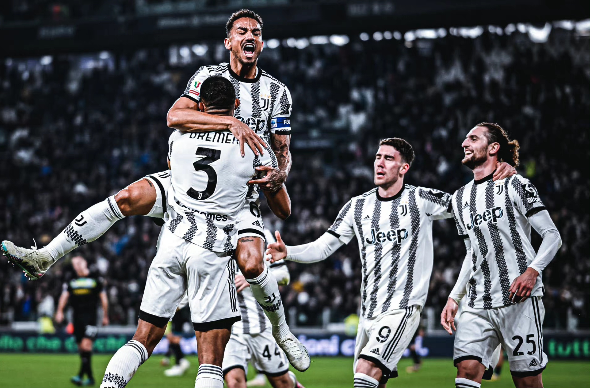 包含尤文图斯逆袭逼平对手，展现实力不俗的词条