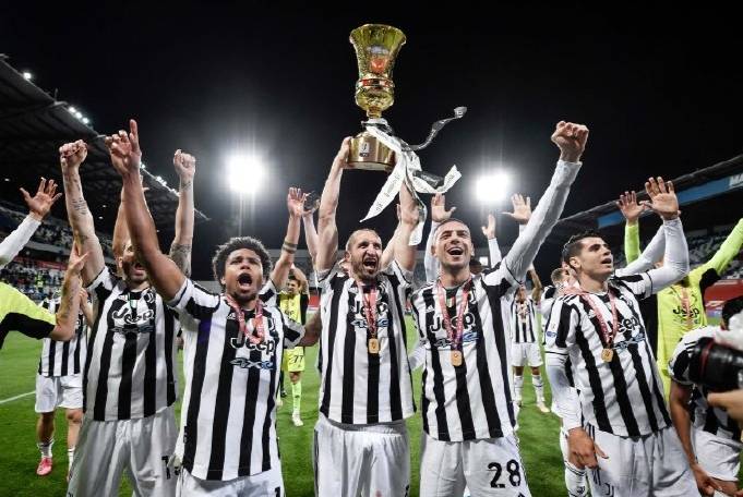 包含尤文图斯逆袭逼平对手，展现实力不俗的词条