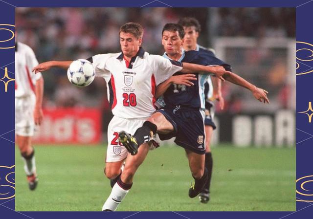 足球狂欢盛宴，球迷沉浸其中无法自拔的简单介绍