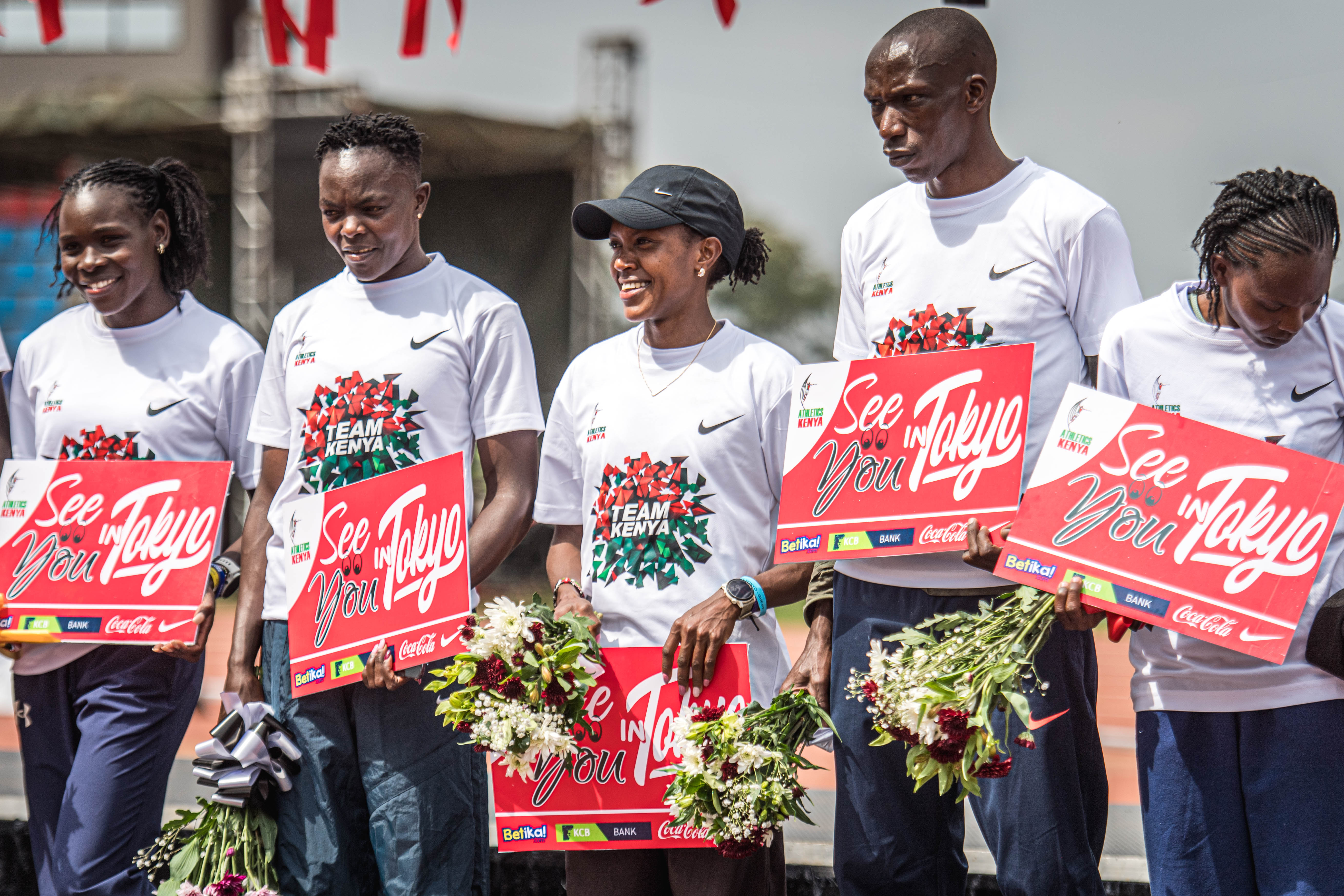 肯尼亚长跑选手表现出色夺冠