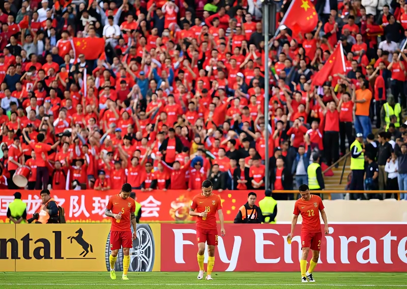 国内足球联赛冲刺阶段，各队拼尽全力夺冠的简单介绍