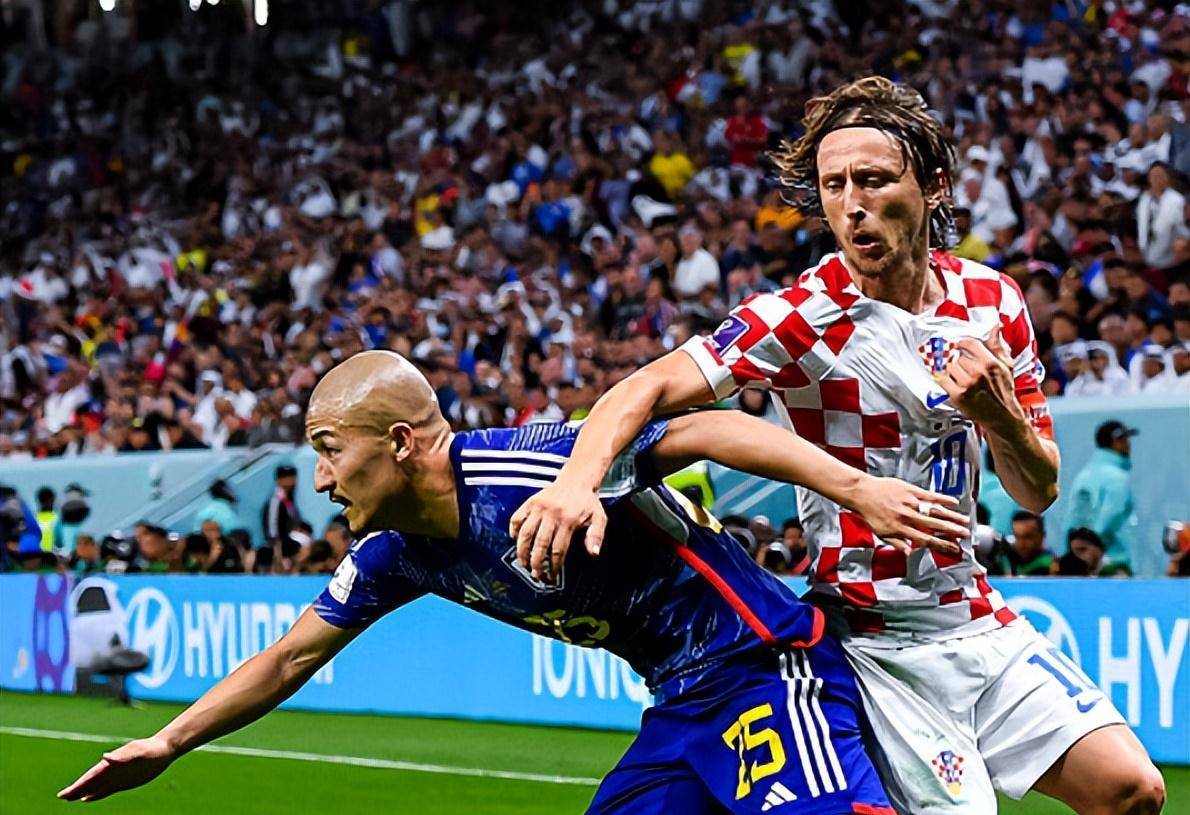 关于瑞典主场不敌克罗地亚，小组头名悬念重重的信息