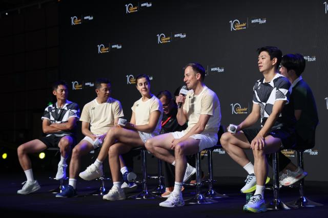 包含日本羽毛球队翻盘马来西亚羽毛球队，陶菲克统治全场的词条