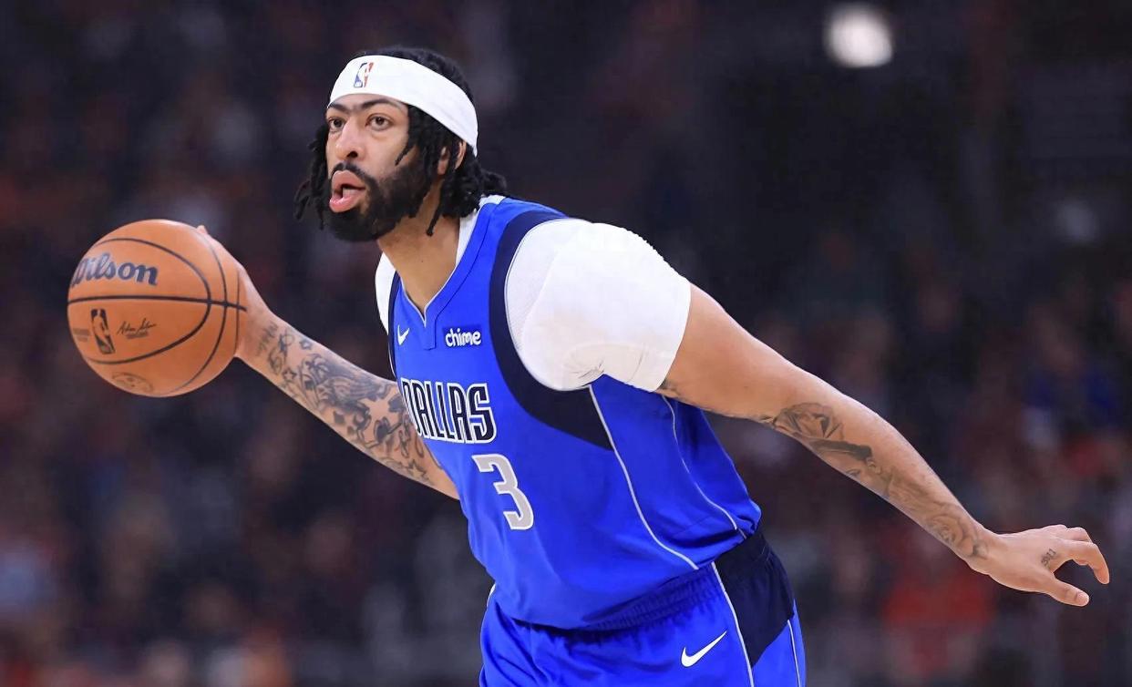 关于独行侠碾压意大利男篮,布克惊艳世界的信息 关于独行侠碾压意大利男篮,布克惊艳世界的信息