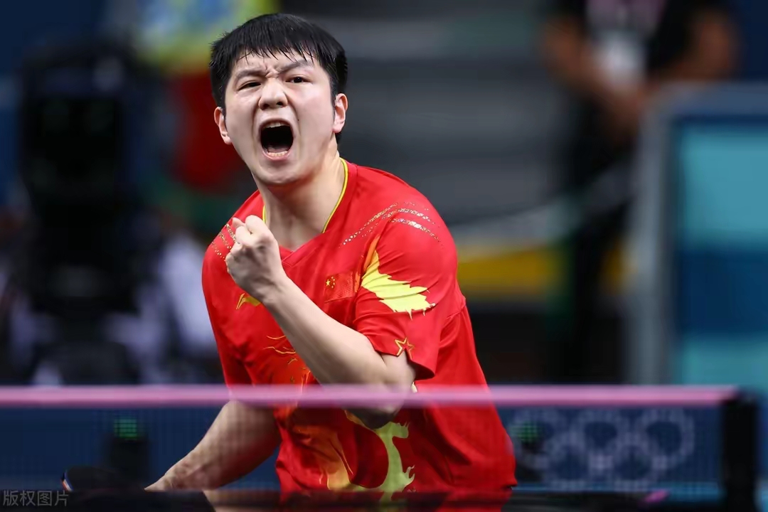 中国队碾压瑞典队,樊振东点燃赛场 中国队碾压瑞典队,樊振东点燃赛场