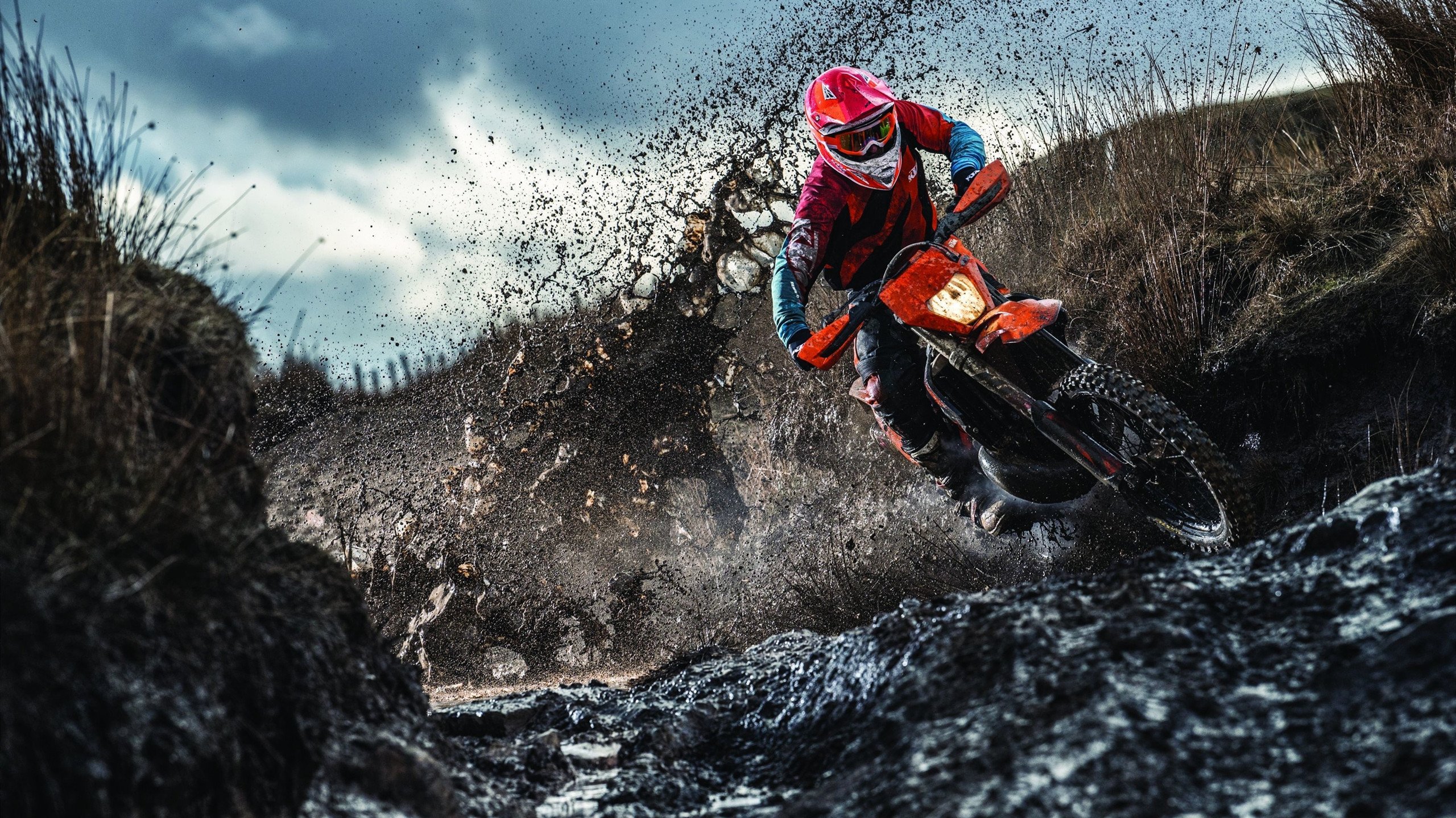 莫德里奇,攻防转换的艺术大师,如何以核心之力带走奥地利